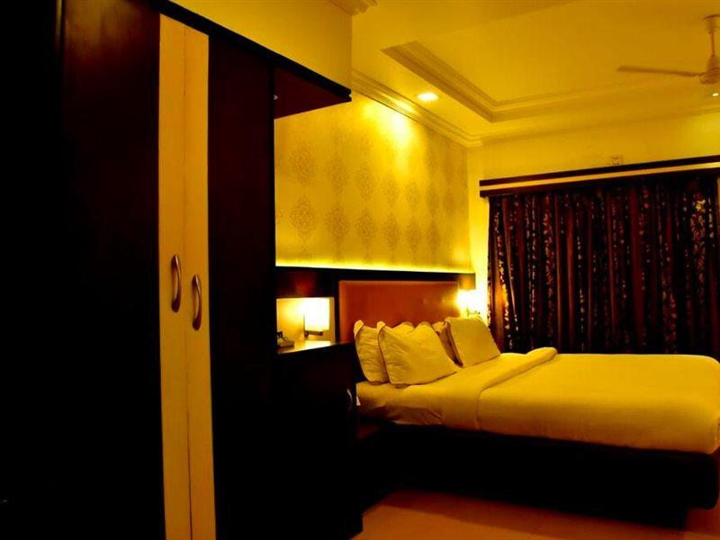 The Grand Krishna Luxury Hotel Chikmagalur Bagian luar foto
