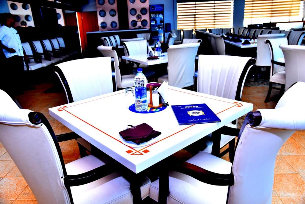 The Grand Krishna Luxury Hotel Chikmagalur Bagian luar foto