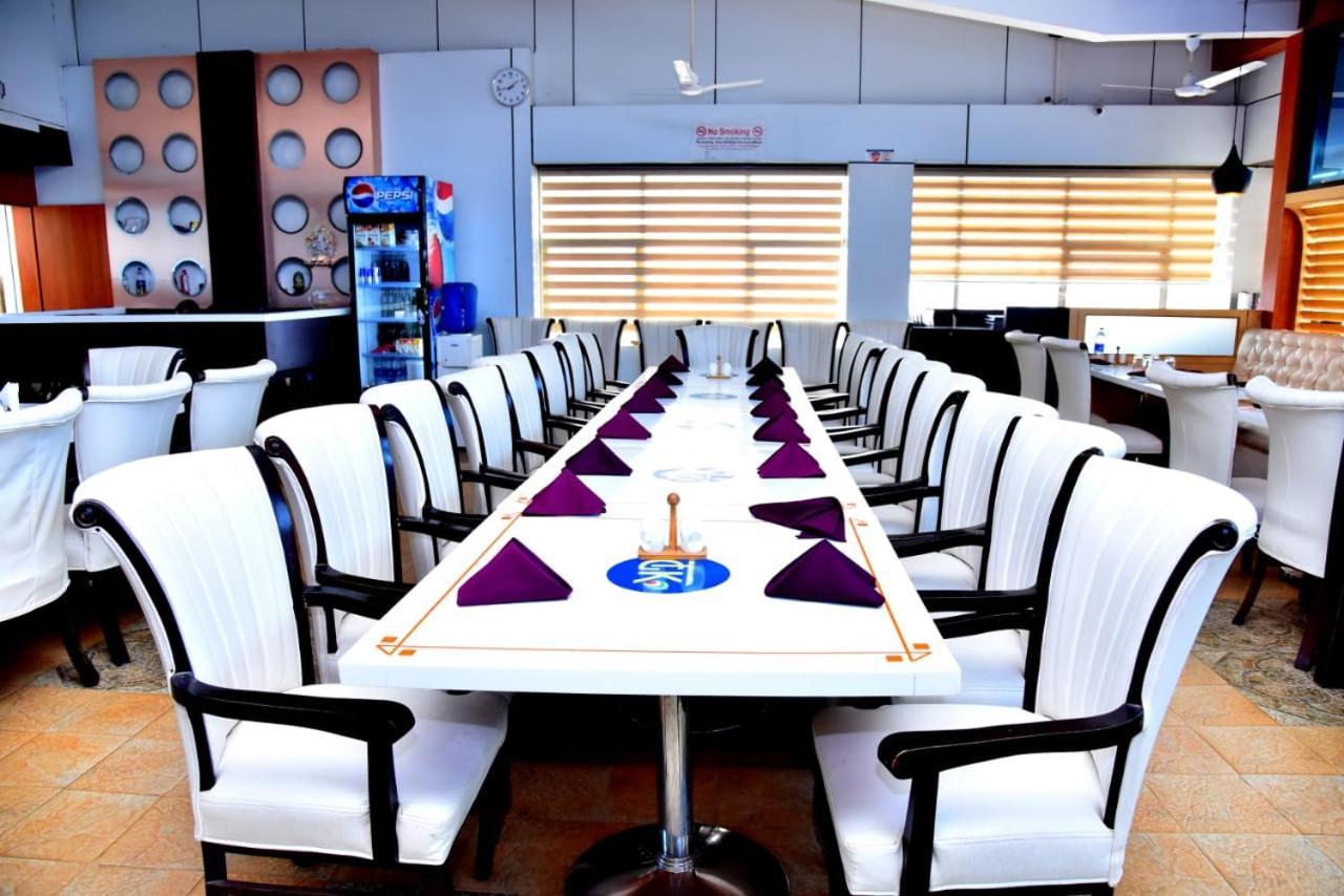 The Grand Krishna Luxury Hotel Chikmagalur Bagian luar foto