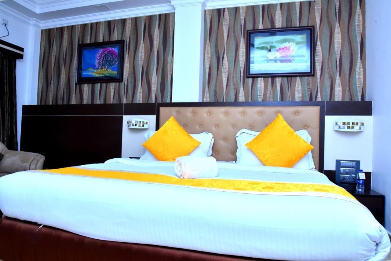 The Grand Krishna Luxury Hotel Chikmagalur Bagian luar foto